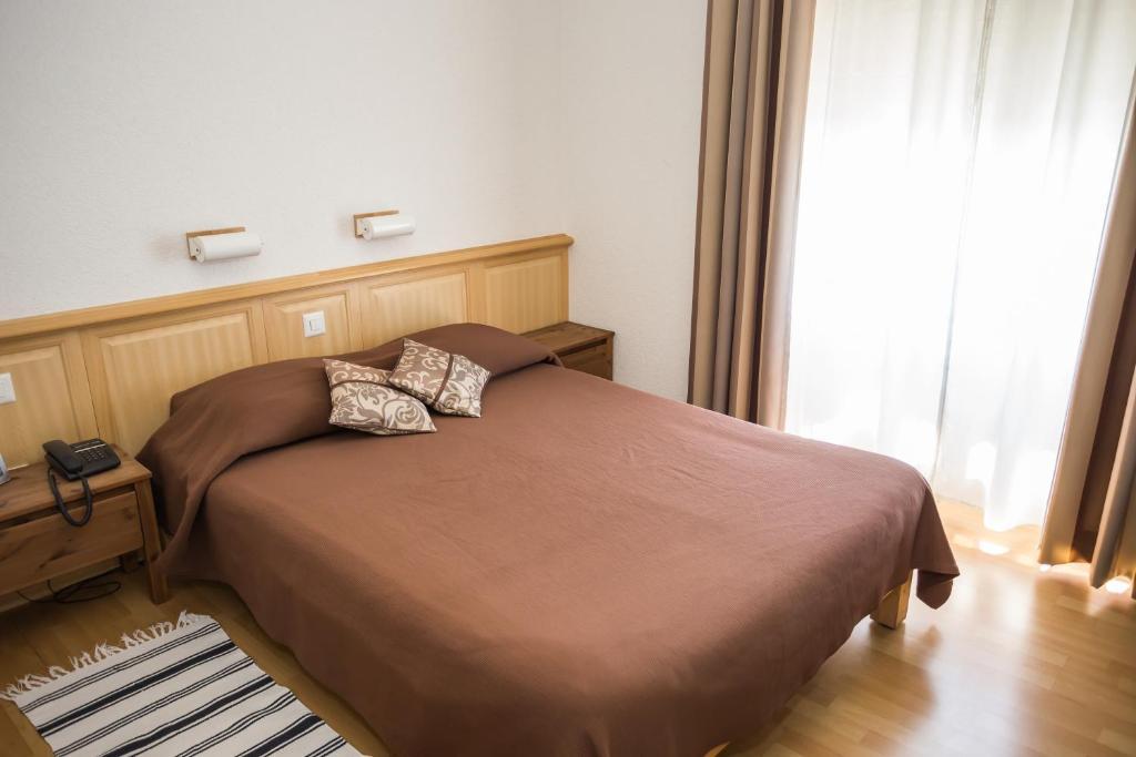 Hotel Des Tourelles Genebra Quarto foto